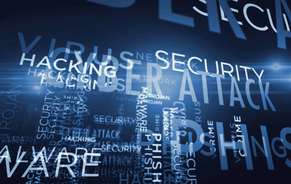 Schwebende Cybersecurity-Begriffe wie Hacking, Virus, Phishing, Malware